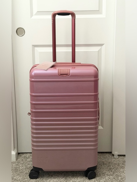 BEIS Handbags - The Medium Check-in Luggage in Wicked Pink